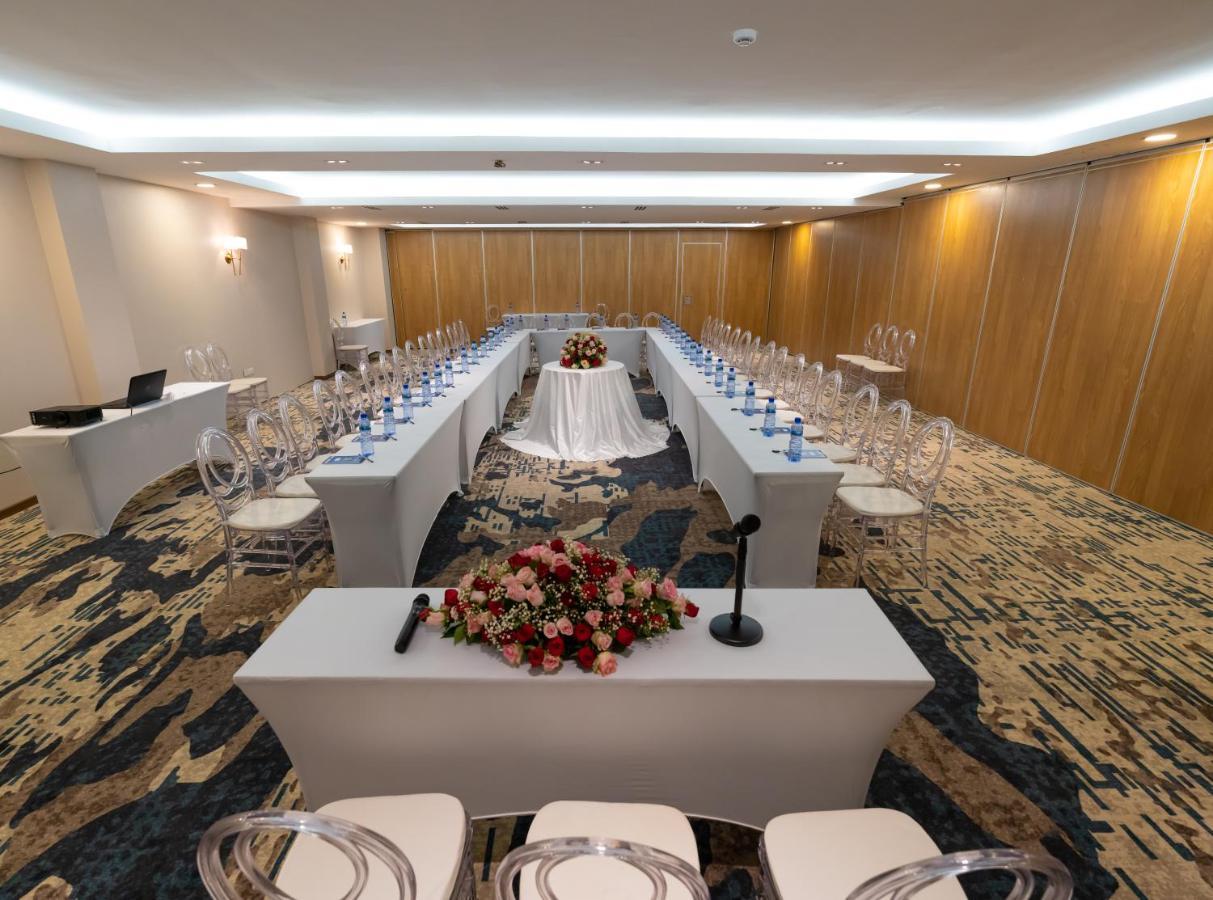 Stay Easy Plus Hotel Addis Abeba Zewnętrze zdjęcie